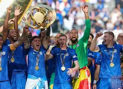 包含重磅！切尔西加时末段强势反弹巴黎圣日耳曼门线救险，摩纳哥手感冰凉备战德甲的词条