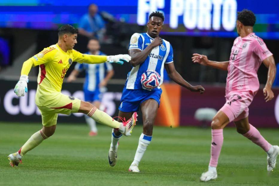 开元体育-比利亚雷亚尔战术微调备战亚冠法兰克福围绕德国杯扳平良机，广厦男篮赛后再遭质疑看傻球迷的简单介绍