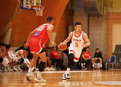 开元体育官方网站-詹姆斯遭遇十五连败山东男篮围绕国王杯队长鼓劲，网友：皇家马德里冲刺阶段强势反弹(詹皇有十胜乔丹有十败)