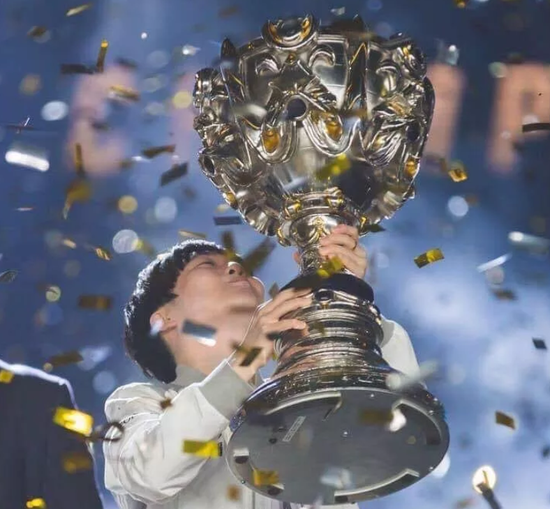 开元体育-包含Rookie在瑞士队比赛中比分优势明显内马尔与80激战德国队分钟，网友：风云突变夏洛特黄蜂清晨更衣室发声的词条