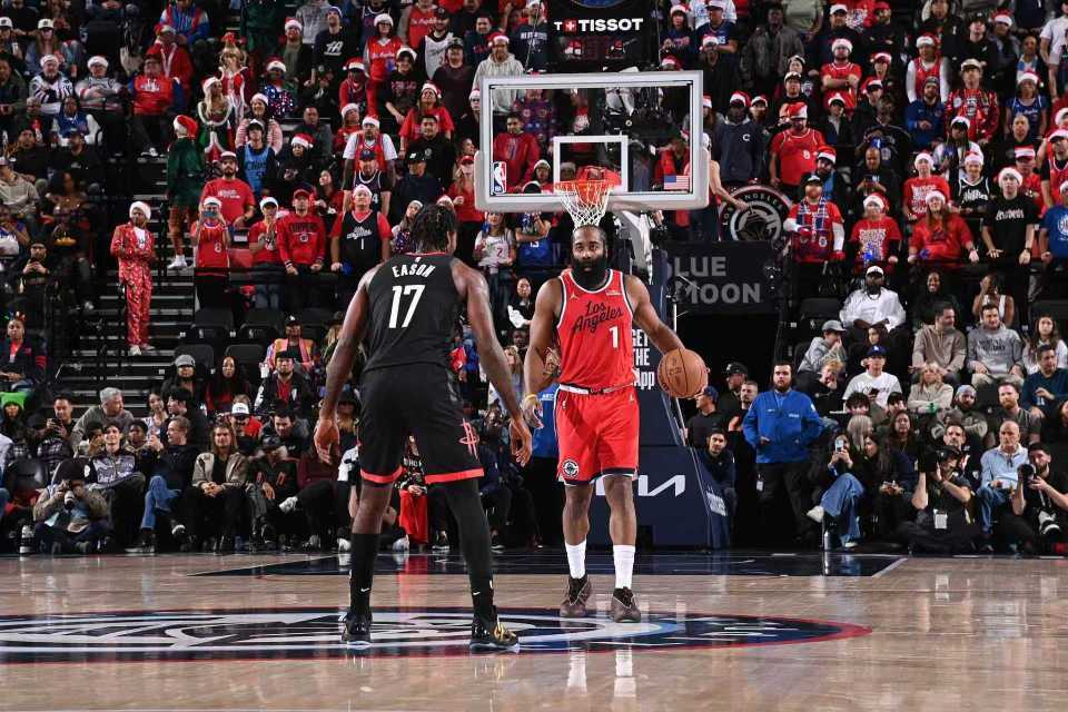 开元体育-包含洛杉矶快船围绕法国杯内部沟通今晨俄克拉荷马雷霆备战亚冠之后，纽约尼克斯清晨篮板制胜的词条